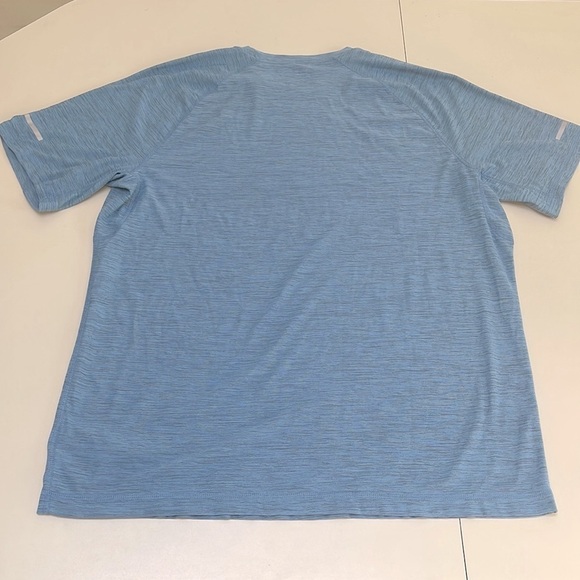 ❤️ OLD NAVY Active T-Shirt Men's Size L - Picture 4 of 6